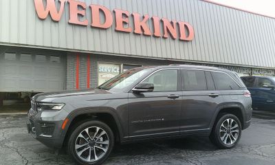 2022 Jeep Grand Cherokee Overland