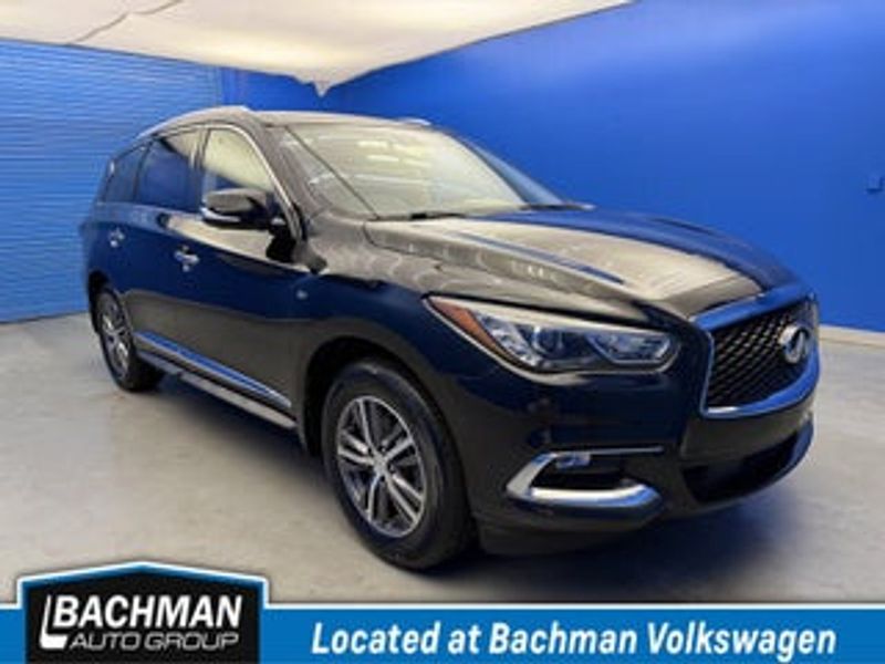 2018 Infiniti QX60 — a typically priced live listing
