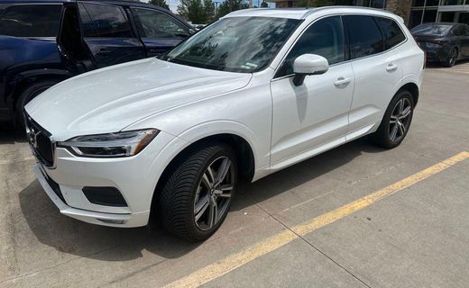 2021 Volvo XC60 Momentum