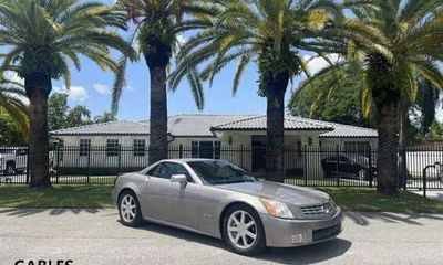 2005 Cadillac XLR Convertible