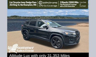 2023 Jeep Cherokee Altitude LUX