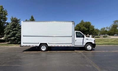 2022 Ford E-Series Chassis 350 16FT BOX