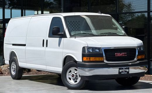 2025 GMC Savana EXT