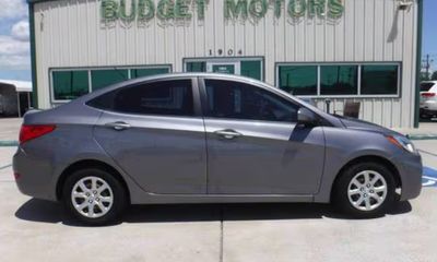 2013 Hyundai Accent GLS GS