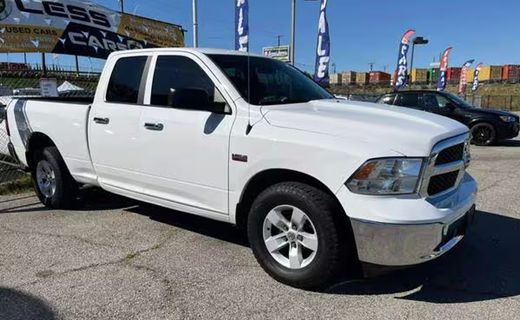 2017 Ram 1500 SLT