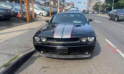 2010 Dodge Challenger Base