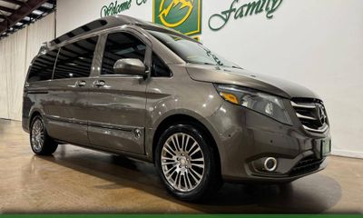 2016 Mercedes-Benz Metris Passenger