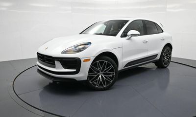 2026 Porsche Macan