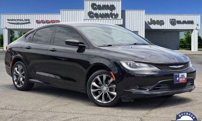 2015 Chrysler 200 200S