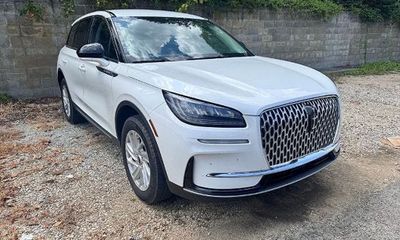 2023 Lincoln Corsair Standard