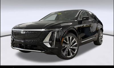 2026 Cadillac Lyriq Signature Luxury