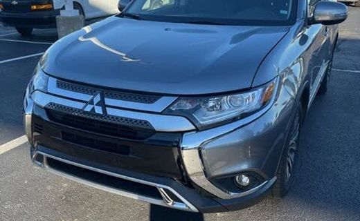 2020 Mitsubishi Outlander SE