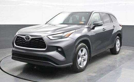 2022 Toyota Highlander LE