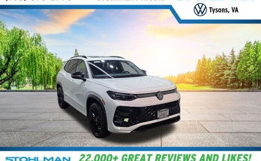 2026 Volkswagen Tiguan 4MOTION SE Black