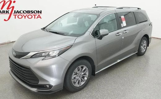 2026 Toyota Sienna XLE