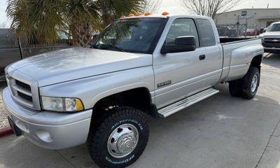 2001 Dodge Ram SLT