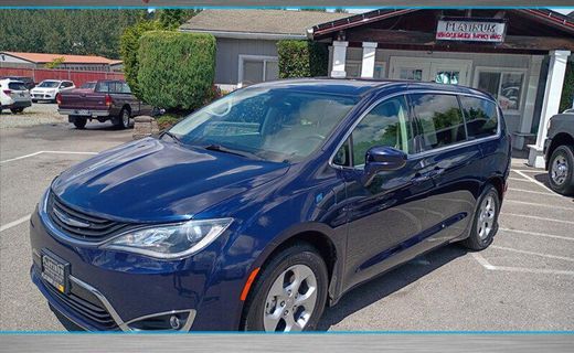 2018 Chrysler Pacifica Touring Plus