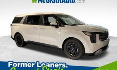 2027 Kia Carnival EX
