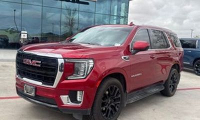 2022 GMC Yukon SLE