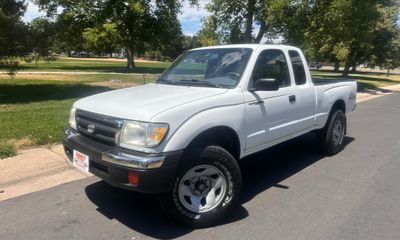 1999 Toyota Tacoma Deluxe