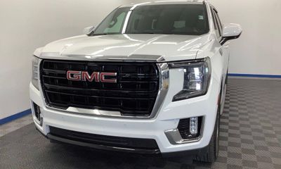 2022 GMC Yukon XL SLE