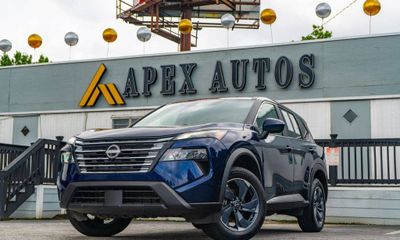 2024 Nissan Rogue SV