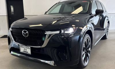 2025 Mazda CX-90 Premium Plus