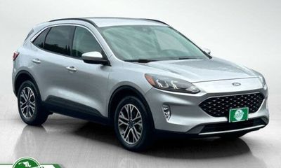 2020 Ford Escape SEL