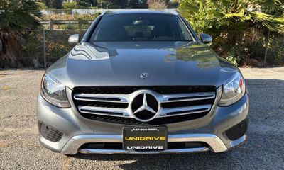 2019 Mercedes-Benz GLC-Class GLC300