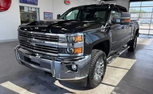 2018 Chevrolet Silverado LT