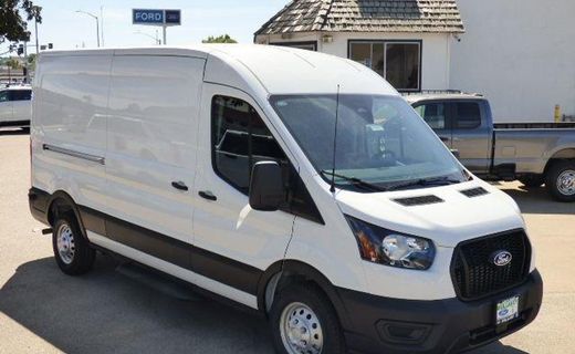 2026 Ford Transit Medium Roof