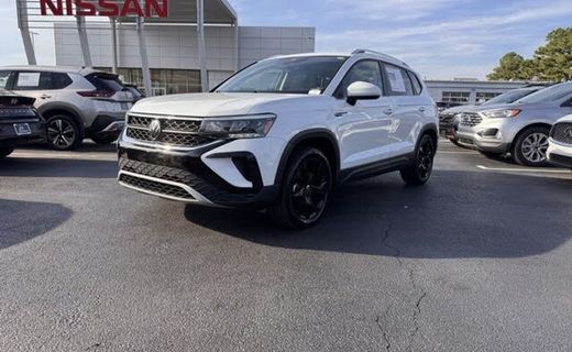 2023 Volkswagen Taos 4MOTION SE