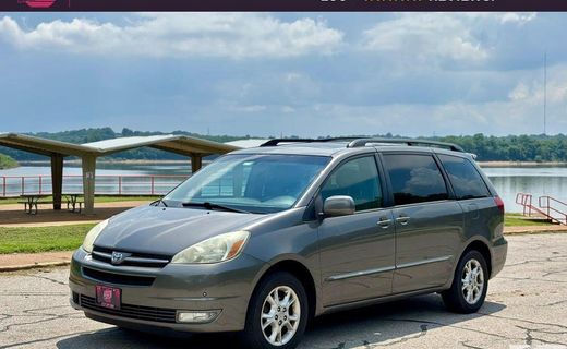 2005 Toyota Sienna XLE