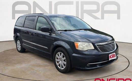 2014 Chrysler Town AND Country Touring