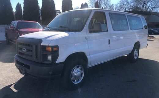 2013 Ford E-350 XL