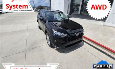 2019 Toyota RAV4 XLE Premium