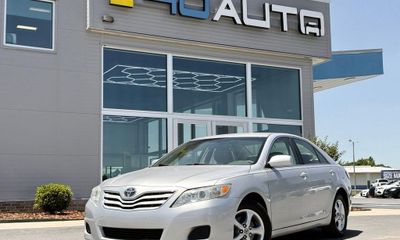 2010 Toyota Camry LE