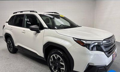 2025 Subaru Forester Premium