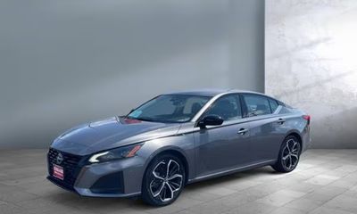 2024 Nissan Altima SR