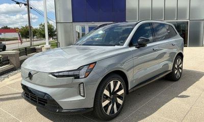 2026 Volvo EX90 Ultra