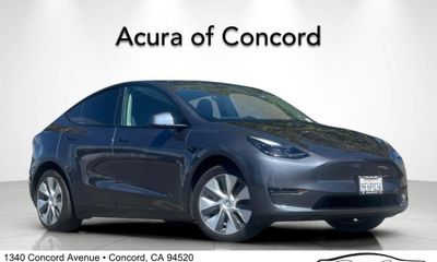 2023 Tesla Model Y Long Range