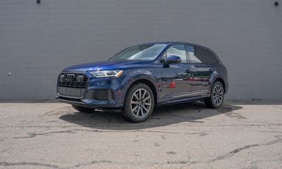 2023 Audi Q7 Quattro Premium Plus