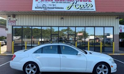2011 Mercedes-Benz S-Class S550 4 Matic