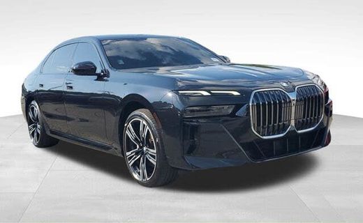 2023 BMW 740I