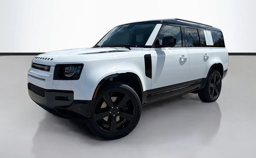 2026 Land Rover Defender 130 SE