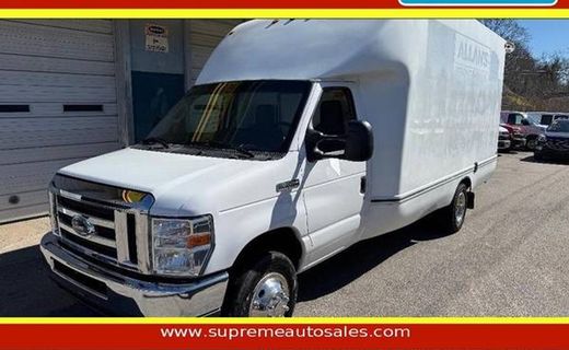 2017 Ford E-350