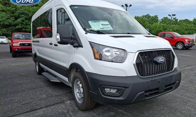 2026 Ford Transit Medium Roof