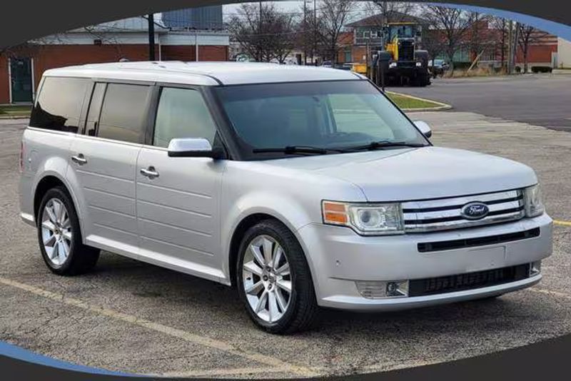 2010 Ford FLEX — a typically priced live listing
