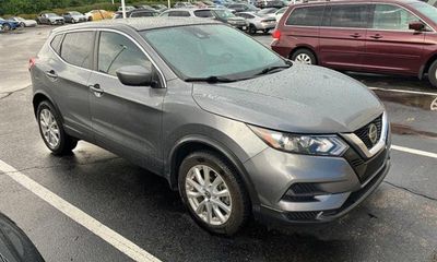 2021 Nissan Rogue Sport SV