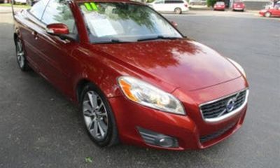 2011 Volvo C70 T5